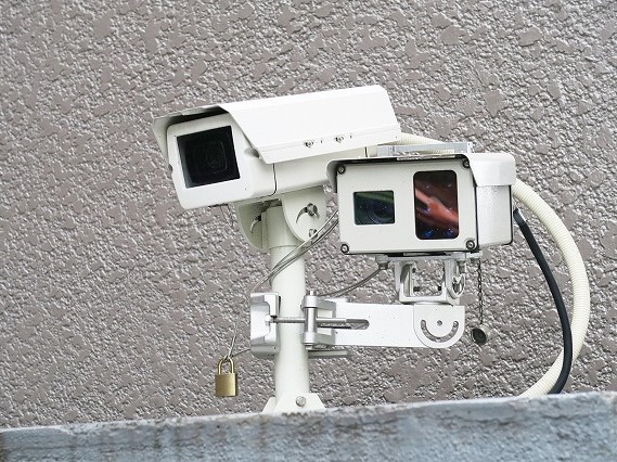 工場内防犯用監視カメラ
