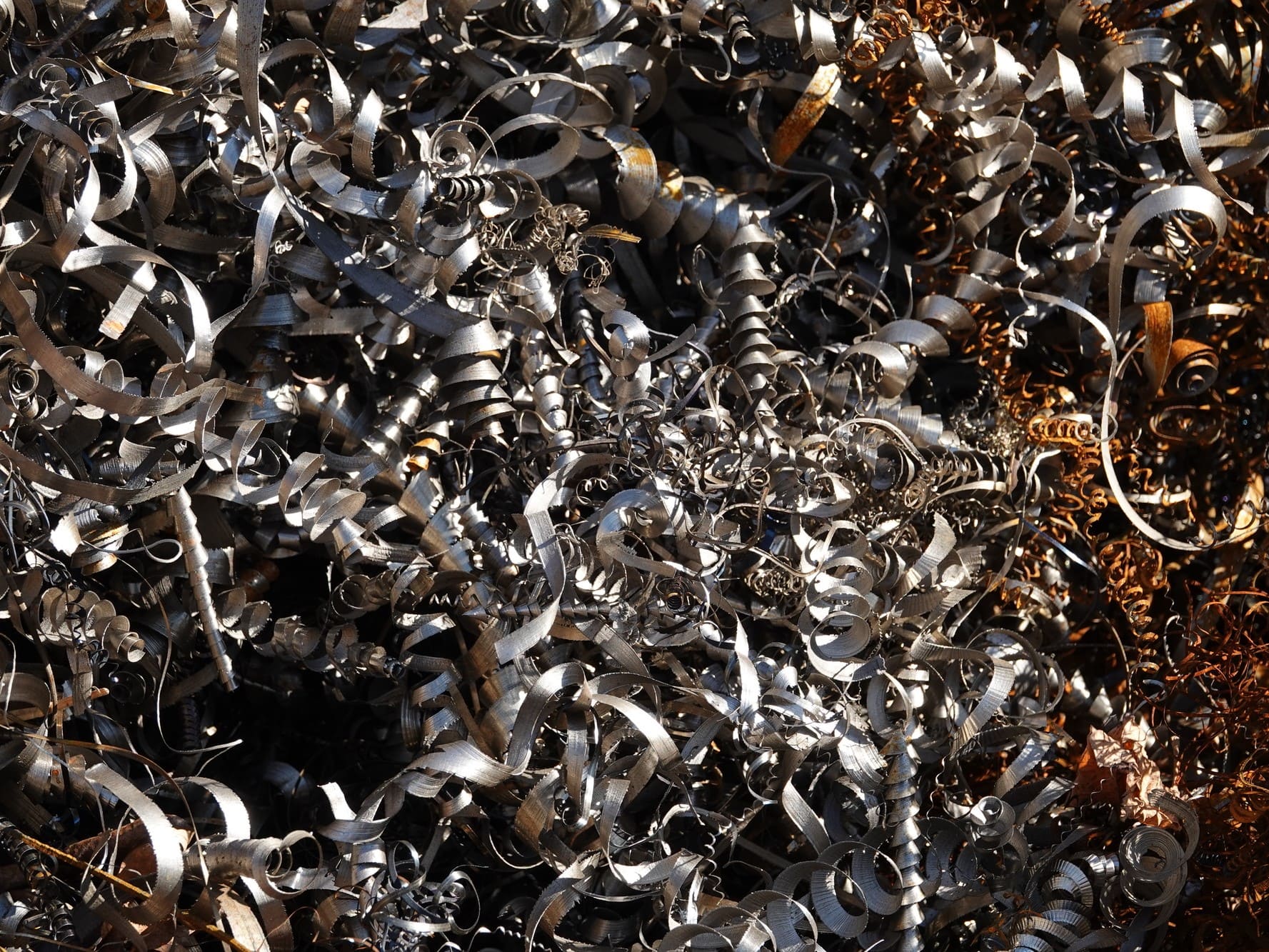 鉄クズ等にいかがでしょう？