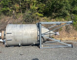 ステンレス製サイロ